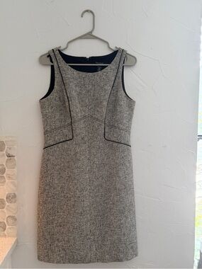 White House | Black Market Grey Sheath Tweed Dress with Black Trim | Size 6